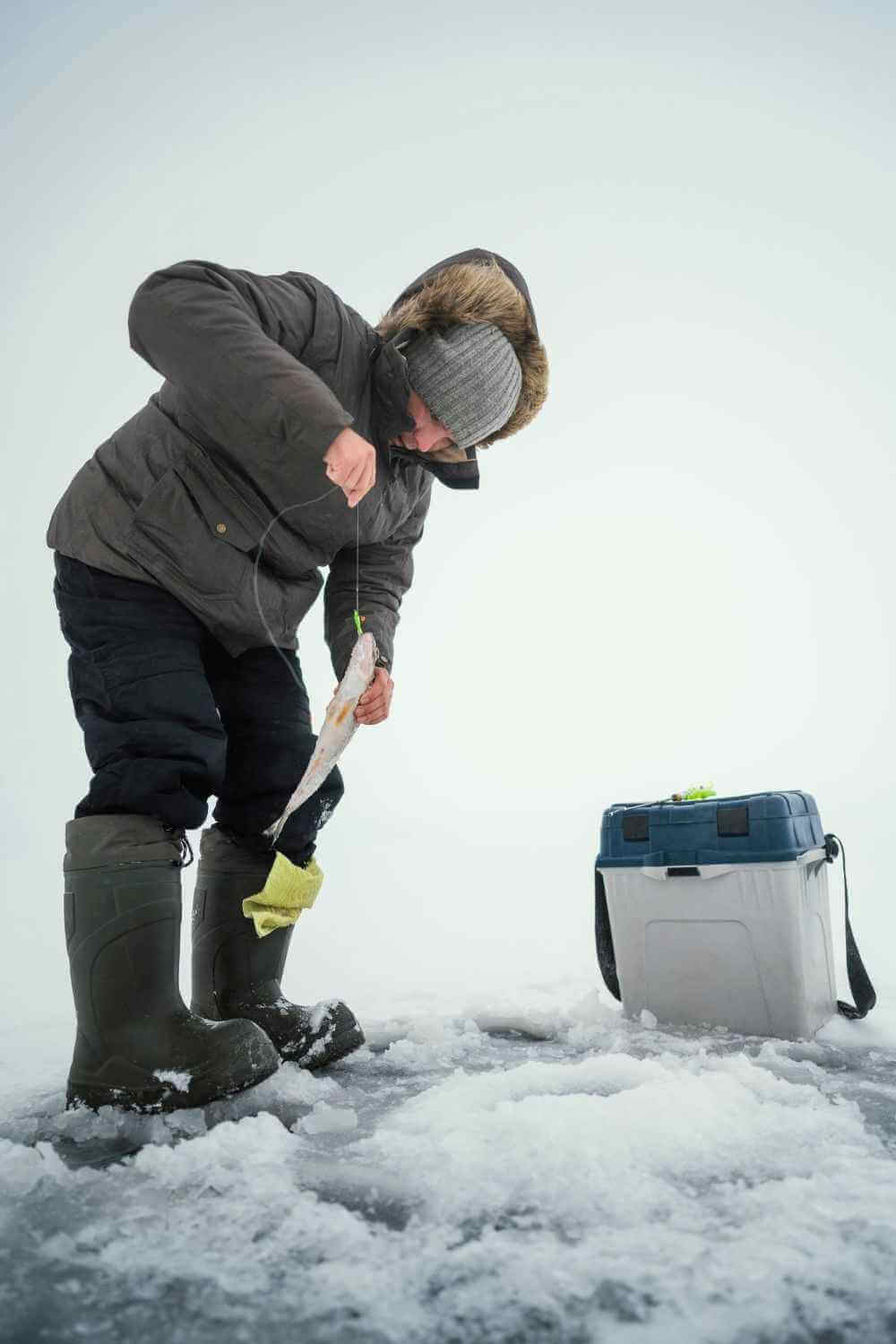 Семейная программа зимней рыбалки на льду от FrozenRod