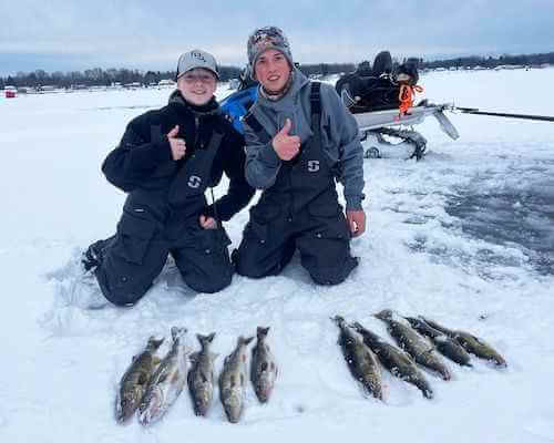 Ночной выезд на зимнюю рыбалку от FrozenRod